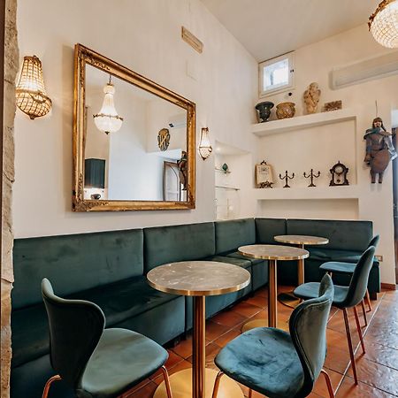 Palazzo Giunta - Porta Marina Ortigia Bed & Breakfast Сиракуза Екстериор снимка