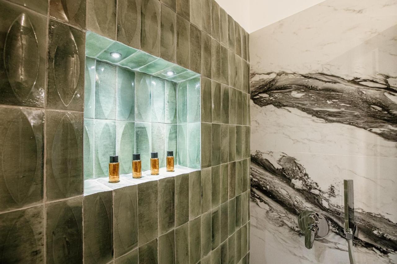 Palazzo Giunta - Porta Marina Ortigia Bed & Breakfast Сиракуза Екстериор снимка